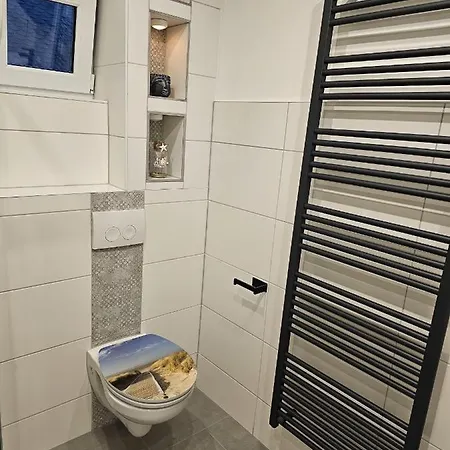 Wellenrauschen - Whirlpool Badewanne - Terrasse - Ruhig Gelegen Apartmán Wilhelmshaven