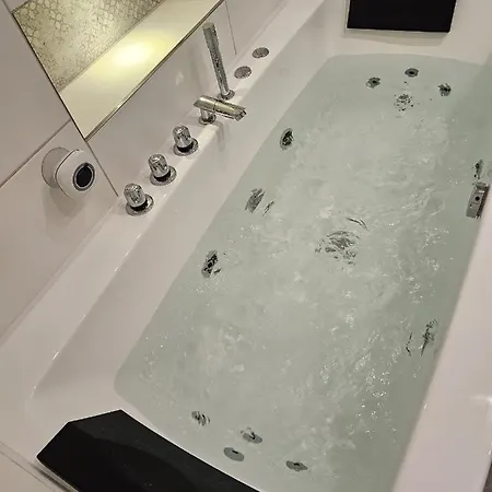 Wellenrauschen - Whirlpool Badewanne - Terrasse - Ruhig Gelegen