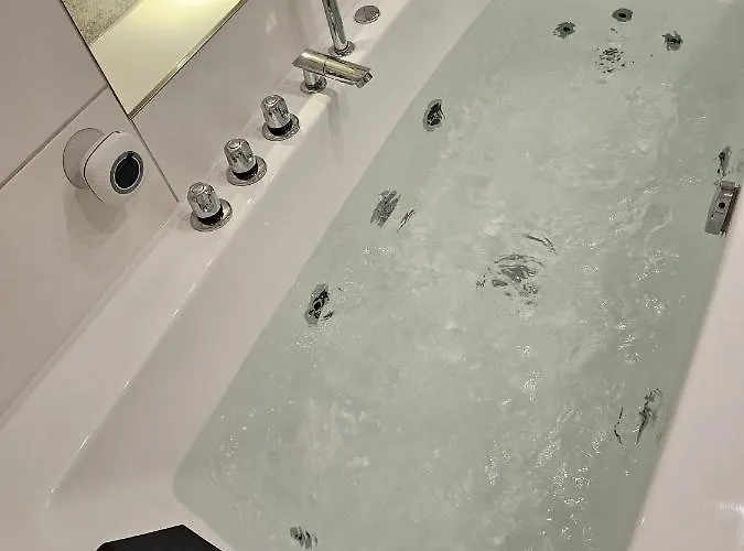 Wellenrauschen - Whirlpool Badewanne - Terrasse - Ruhig Gelegen